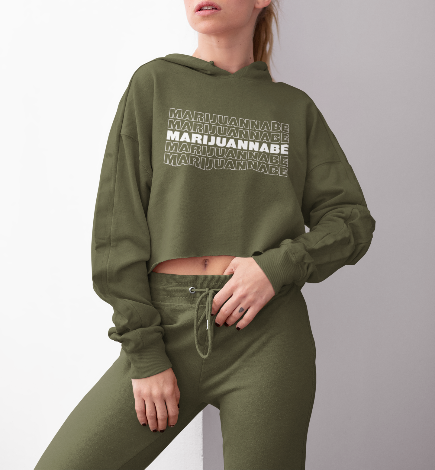 Marijuannabe Women's Cropped Hoodie